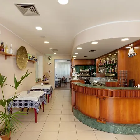 Chiar Di Luna Hotell Senigallia