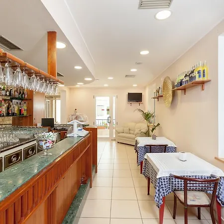 Chiar Di Luna Hotell
